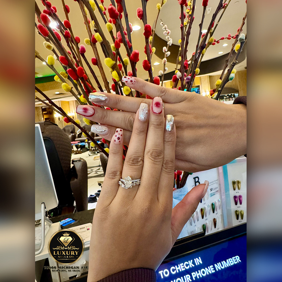 Luxury Nails & Spa Dearborn, MI 48126